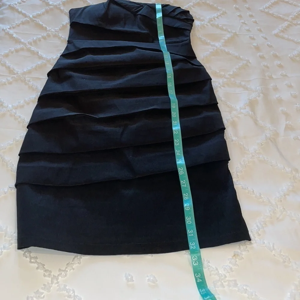 Black Strapless Cocktail Dress 🖤